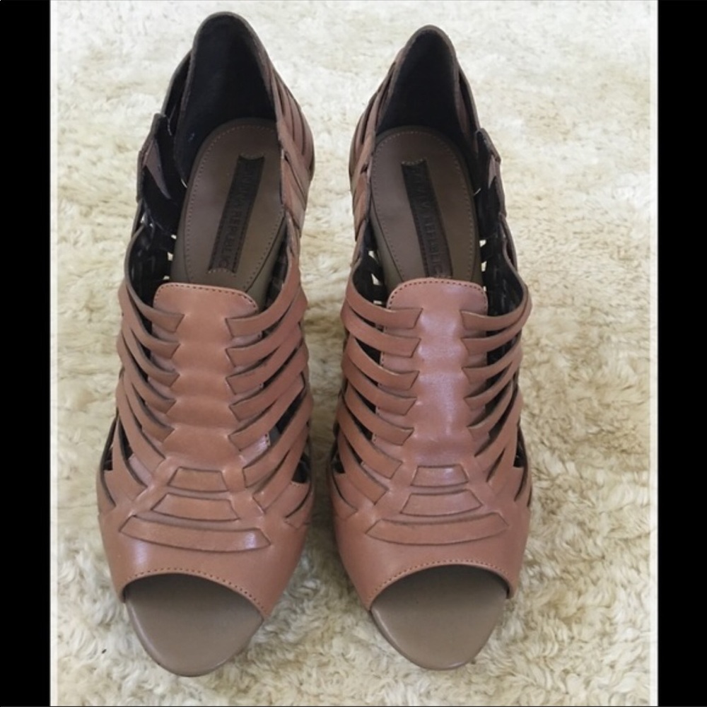 Banana republic heels